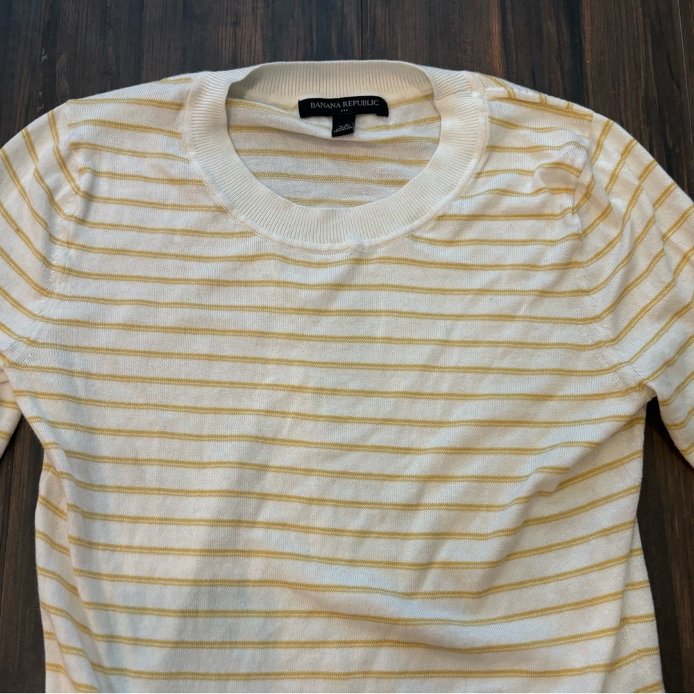 Banana Republic White and Yellow Striped Thin Sweater (XS) - Picture 3 of 4